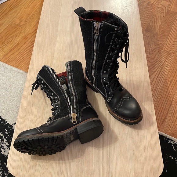 Woolrich Shoes - Woolrich Women's Santa FE Combat Boot, Size: 7M